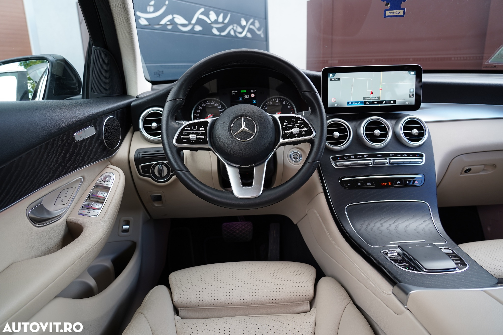 Mercedes-Benz GLC 200 4MATIC MHEV - 24