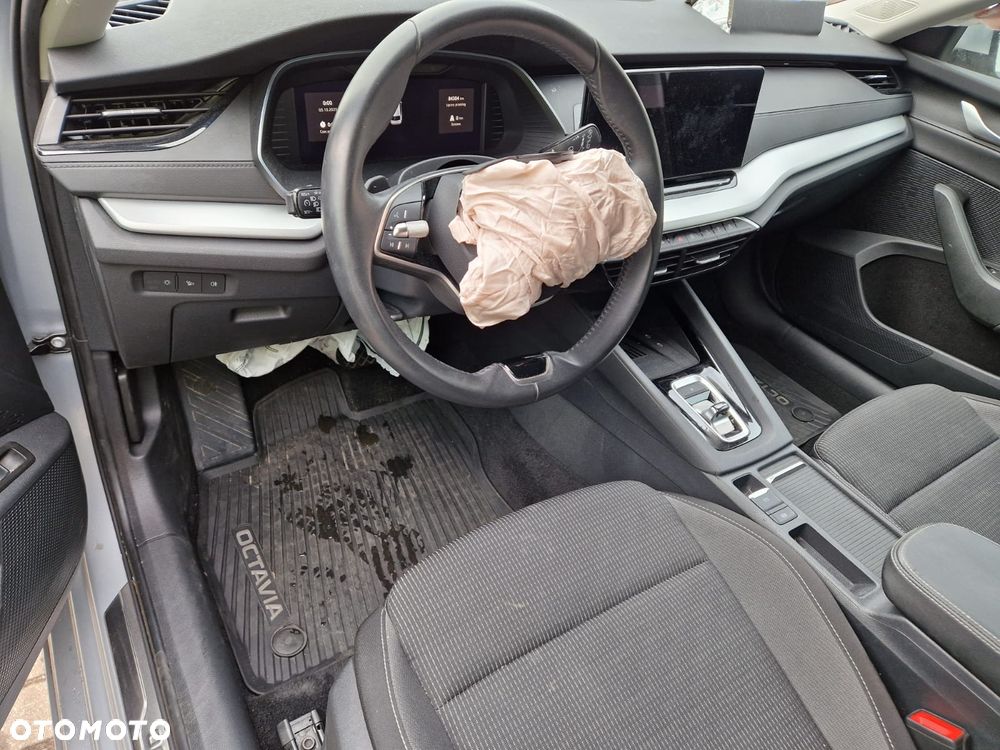 Skoda Octavia 2.0 TDI Selection DSG - 15