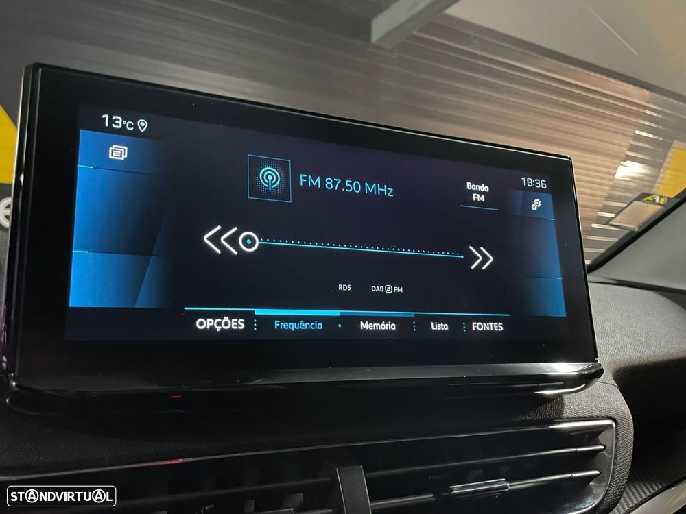 Peugeot 5008 1.2 PureTech Allure Pack - 27