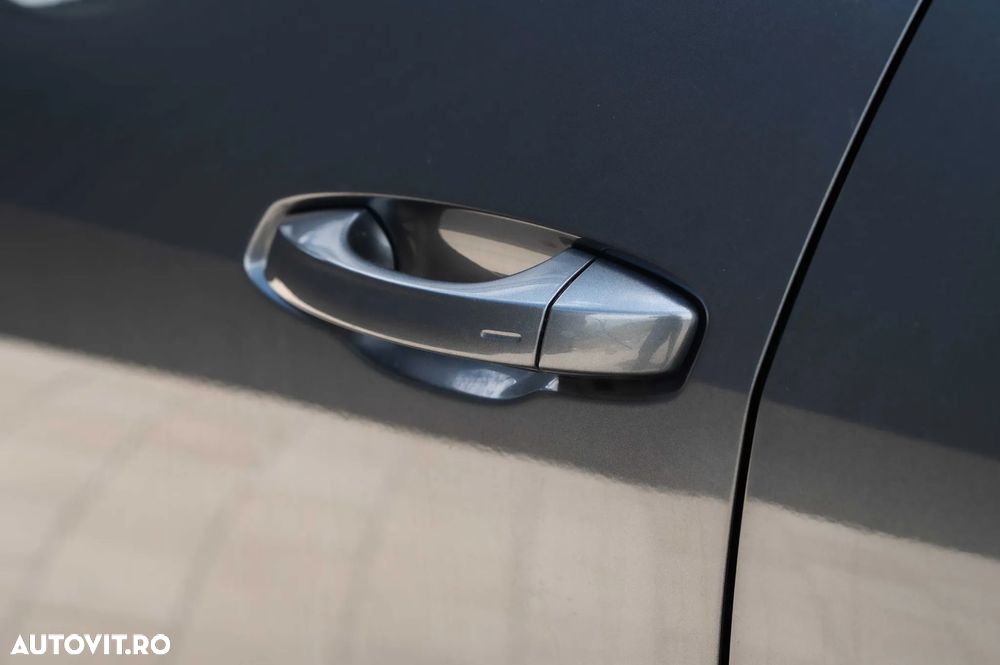 Audi Q3 Sportback 2.0 40 TDI quattro S tronic S Line - 24