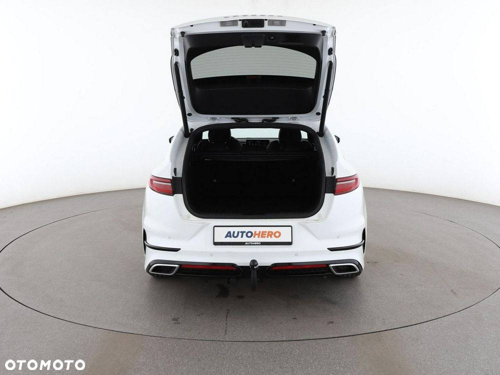 Kia ProCeed 1.4 T-GDI GT Line - 20