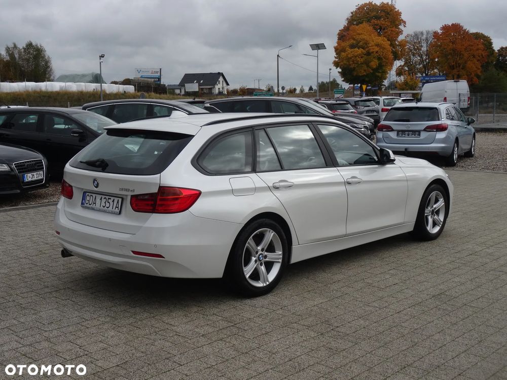 BMW Seria 3 318d - 14