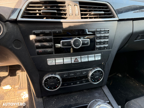 Cd player mercedes c class w204 facelift