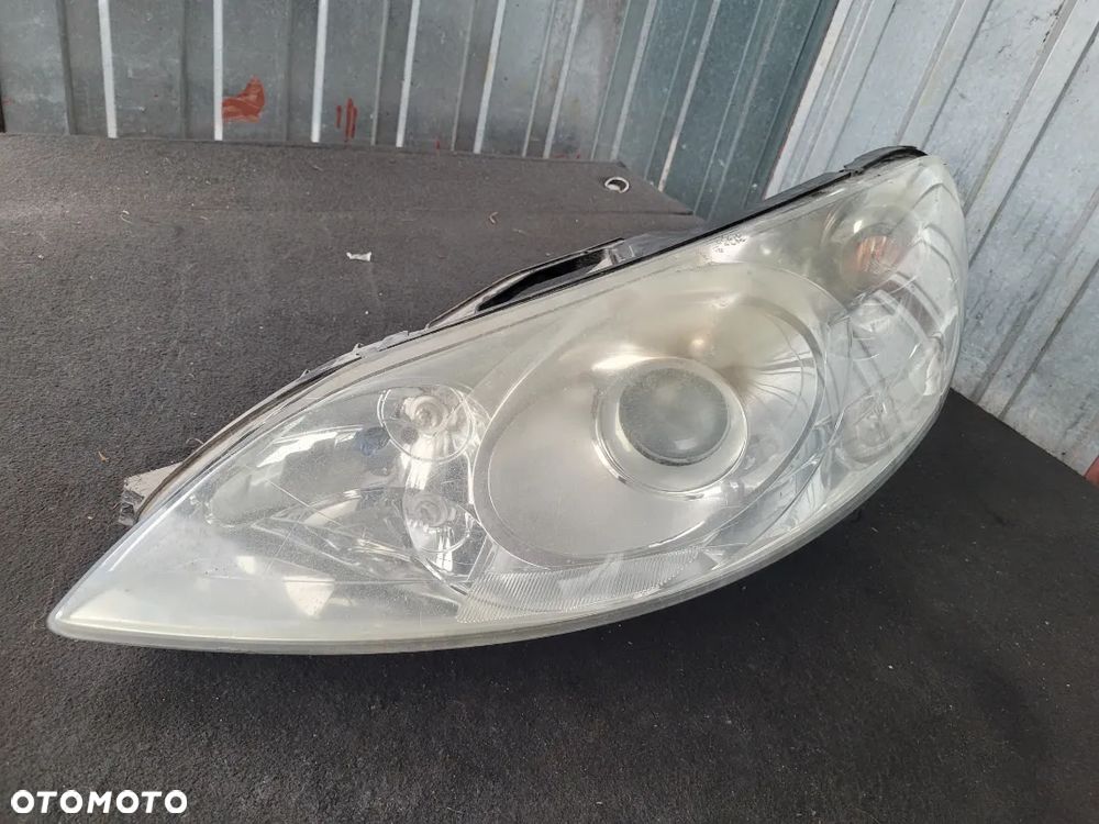 Lampa przednia lewa prawa reflektor przedni xenon Peugeot 407 - 2