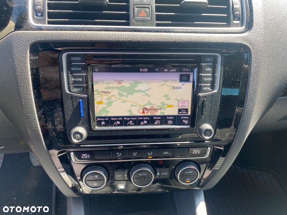 Volkswagen Jetta 1.4 TSI BMT Comfortline - 9