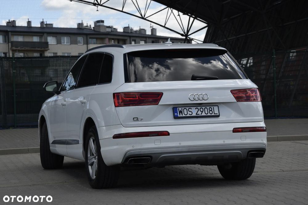 Audi Q7 - 11