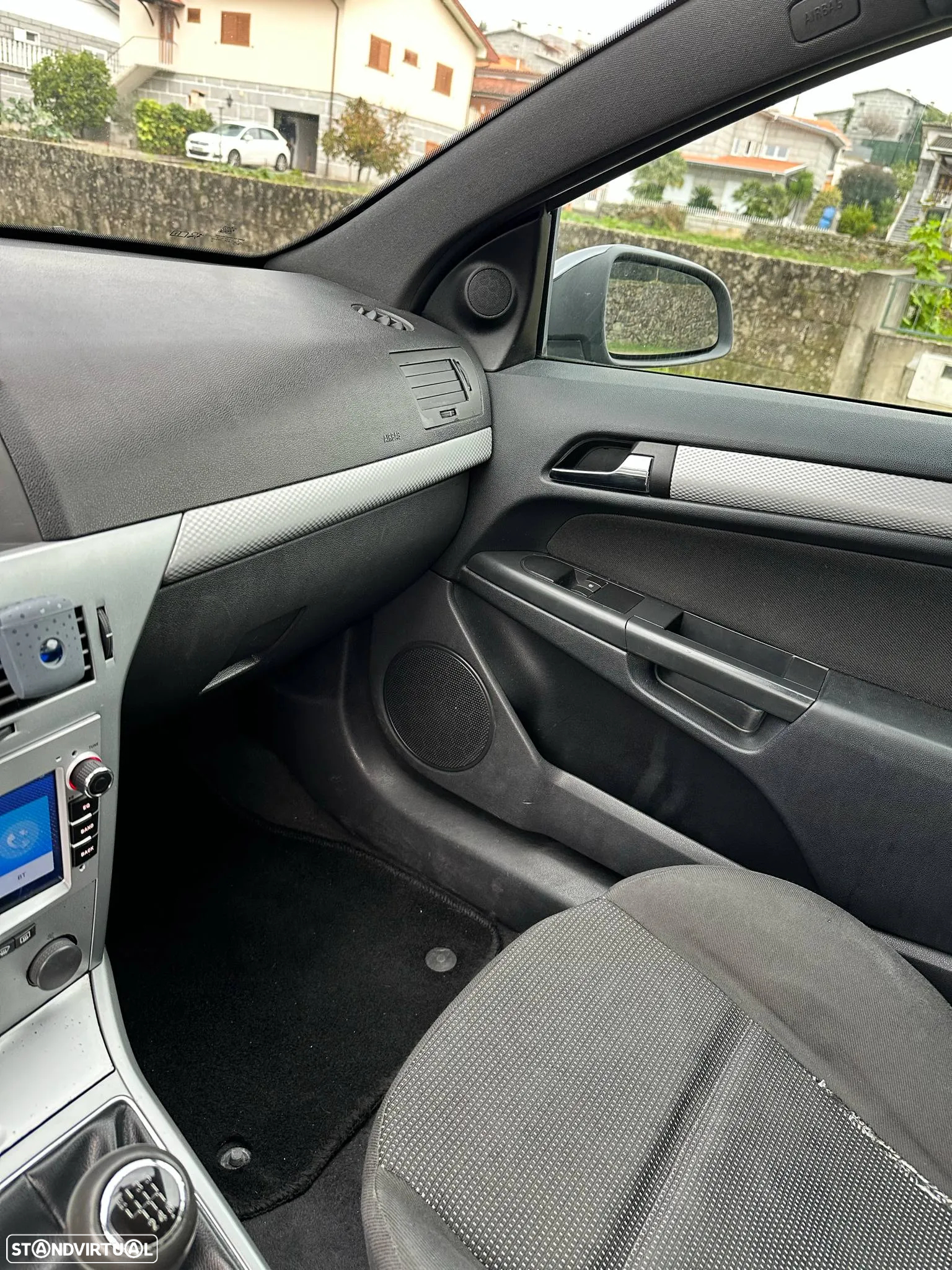 Opel Astra GTC 1.7 CDTi - 8