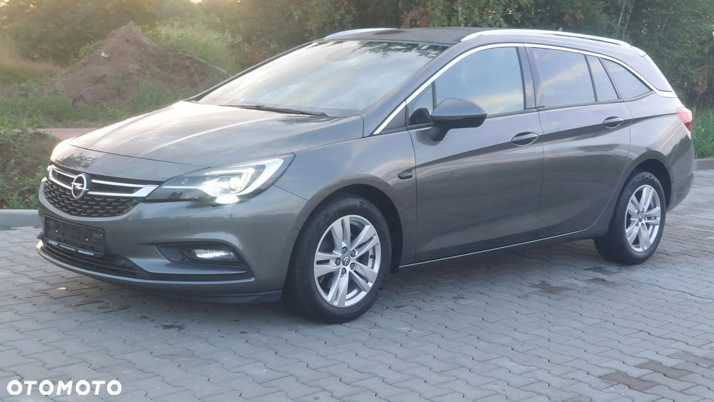 Opel Astra 1.6 D Start/Stop Sports Tourer Innovation - 16