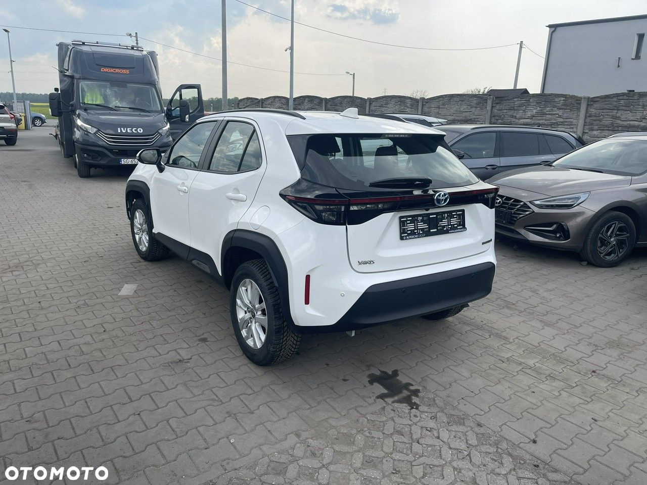 Toyota Yaris Cross Hybrid 1.5 Active - 4