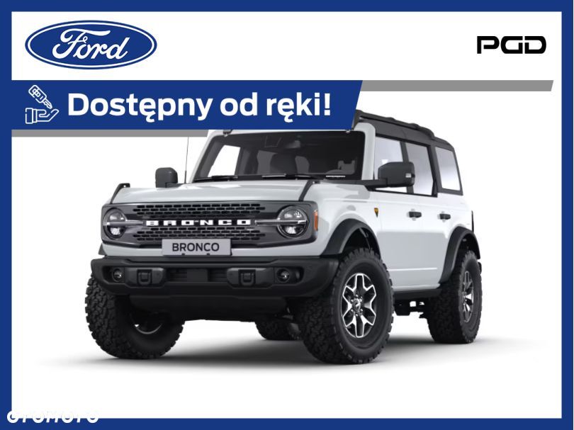 Ford Bronco - 1