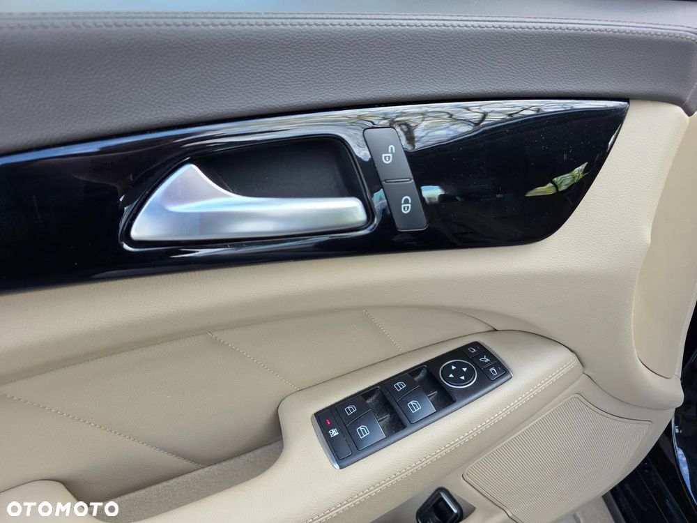 Mercedes-Benz CLS 250 CDI BlueEff - 8