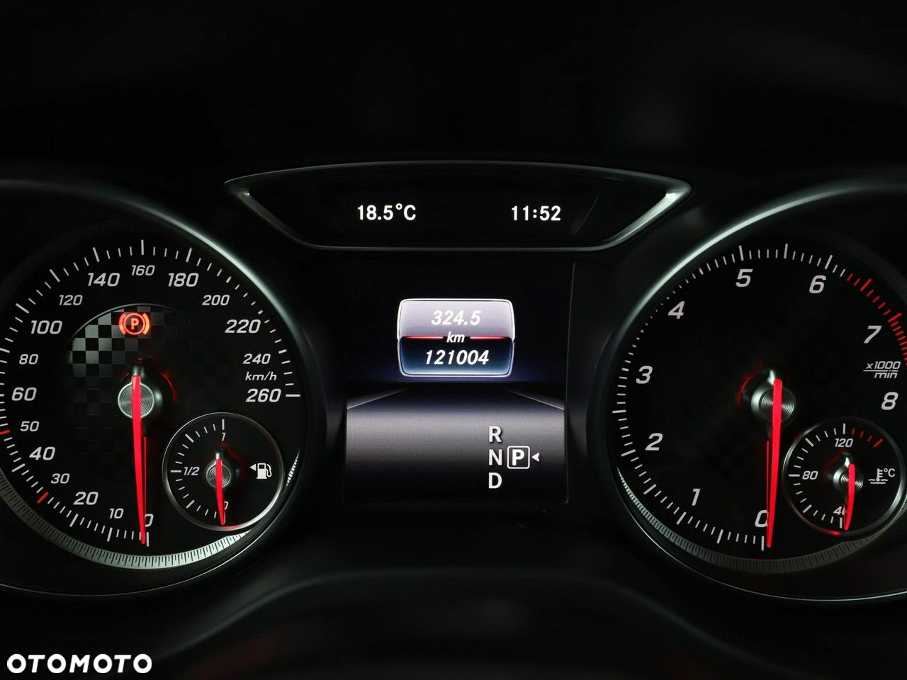 Mercedes-Benz Klasa A 180 (BlueEFFICIENCY) 7G-DCT AMG Sport - 22