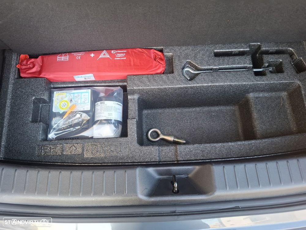 Mazda MX-30 e-SKYACTIV EXCLUSIVE-LINE - 44