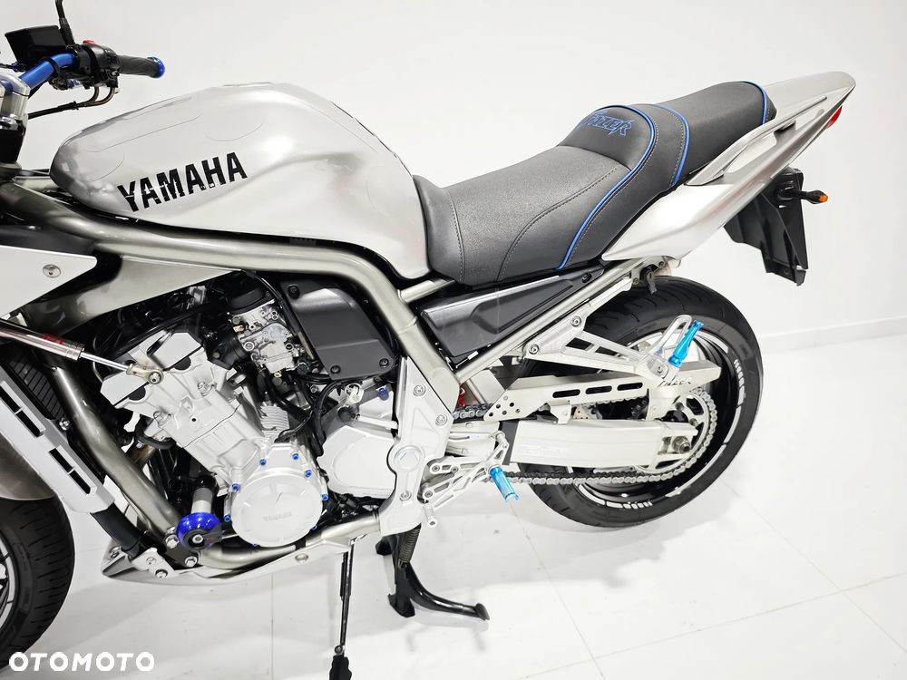 Yamaha FZS - 18