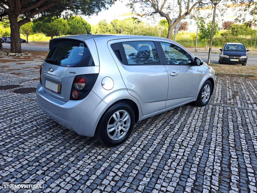 Chevrolet Aveo 1.2 LTZ - 14