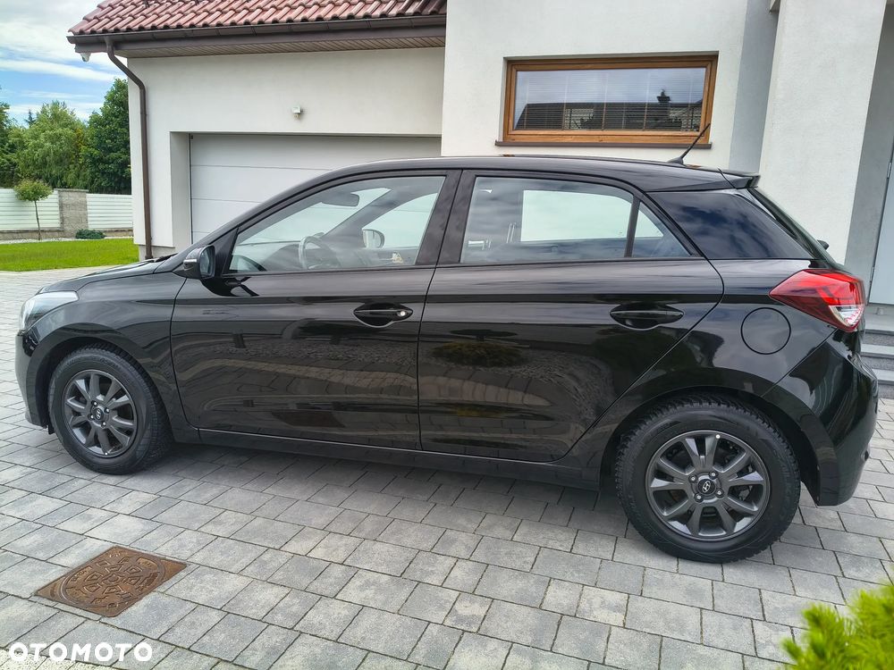 Hyundai i20 blue 1.2 Style - 9