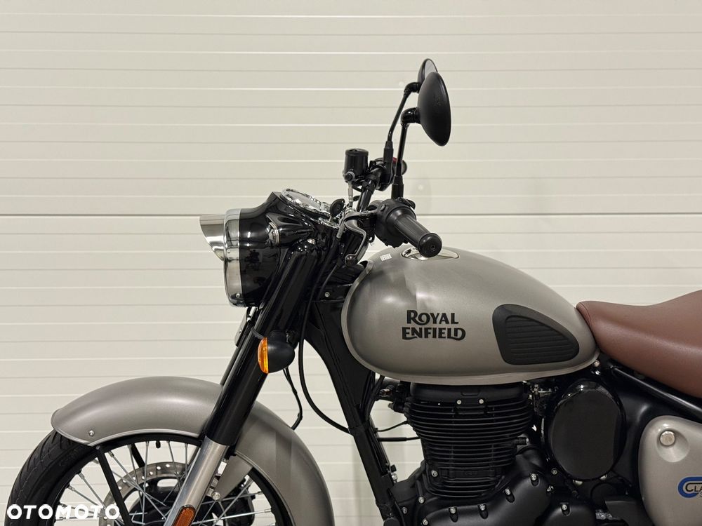 Royal Enfield Classic - 25