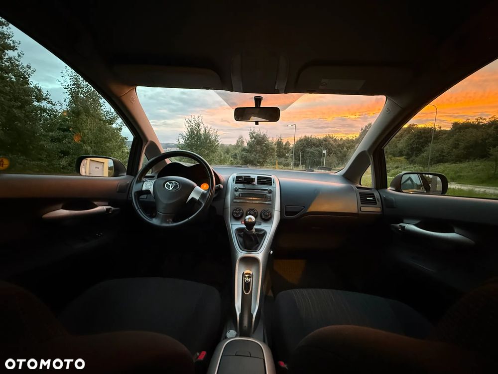 Toyota Auris 1.4 D-4D Luna - 13