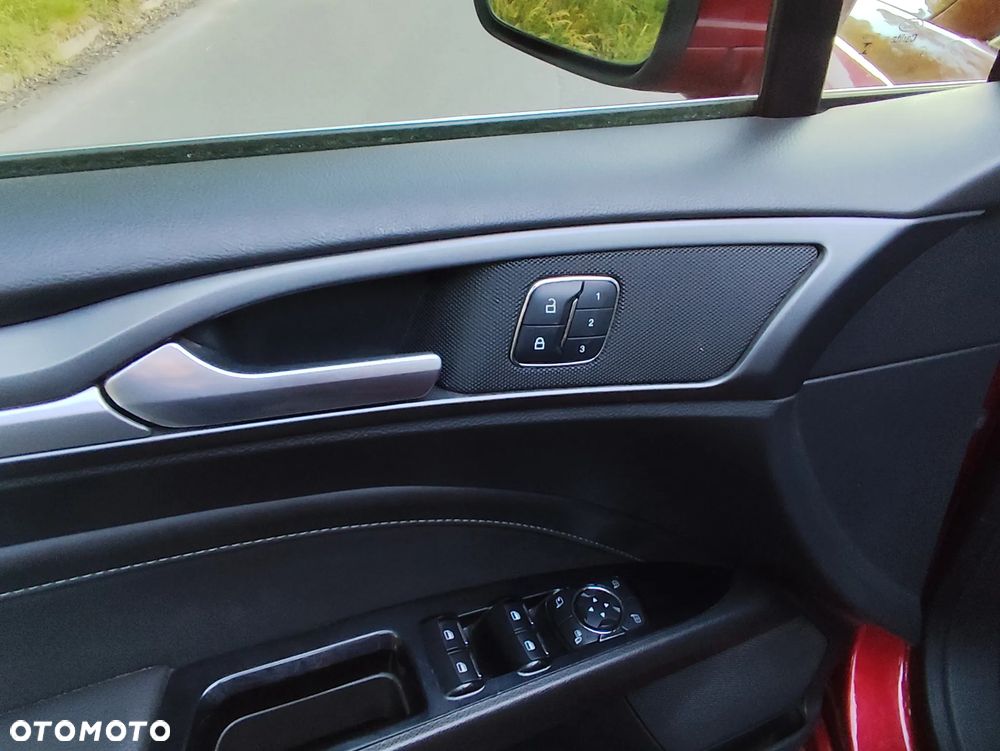 Ford Mondeo 2.0 TDCi Bi-Turbo ST-Line PowerShift - 19