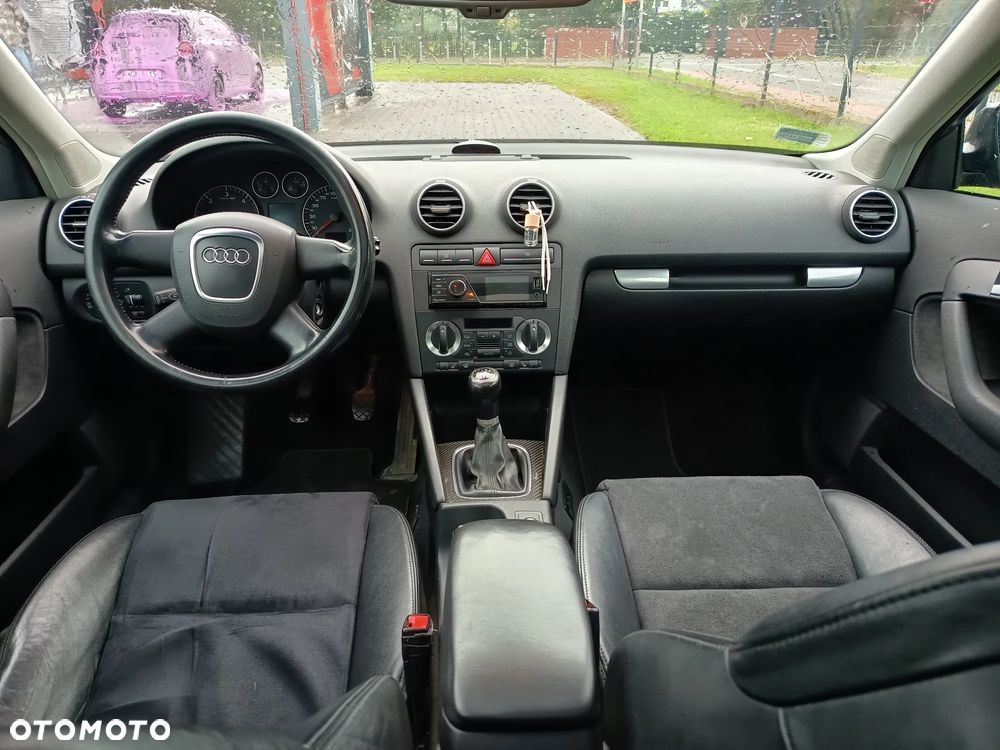 Audi A3 Sportback - 11
