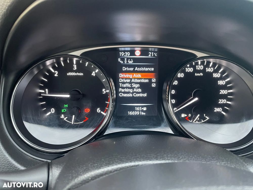 Nissan X-Trail 1.6 dCi ALL-MODE 4x4i Tekna - 37