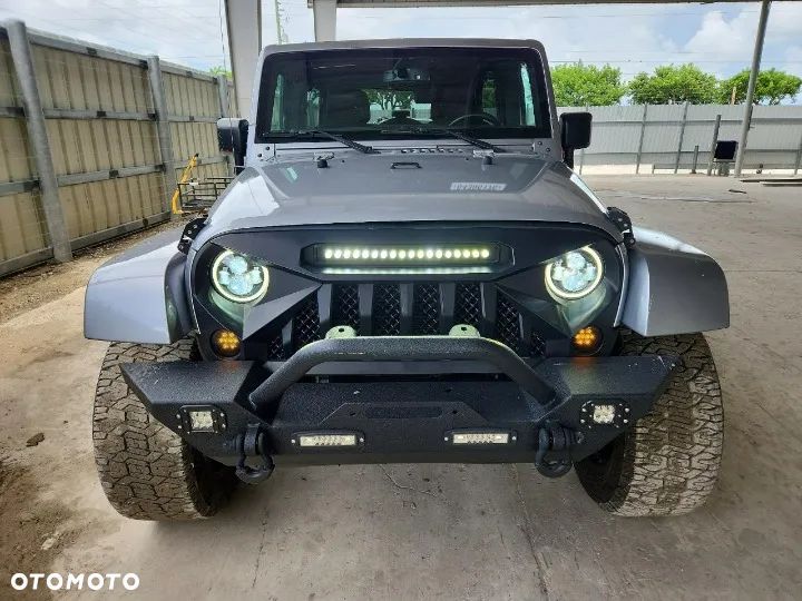 Jeep Wrangler 3.6 Unlim Sahara - 5