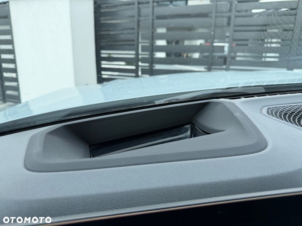 BMW Seria 3 320e M Sport sport - 26