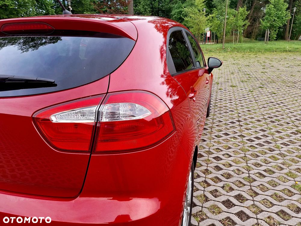 Kia Rio 1.2 Dream Team Edition - 20