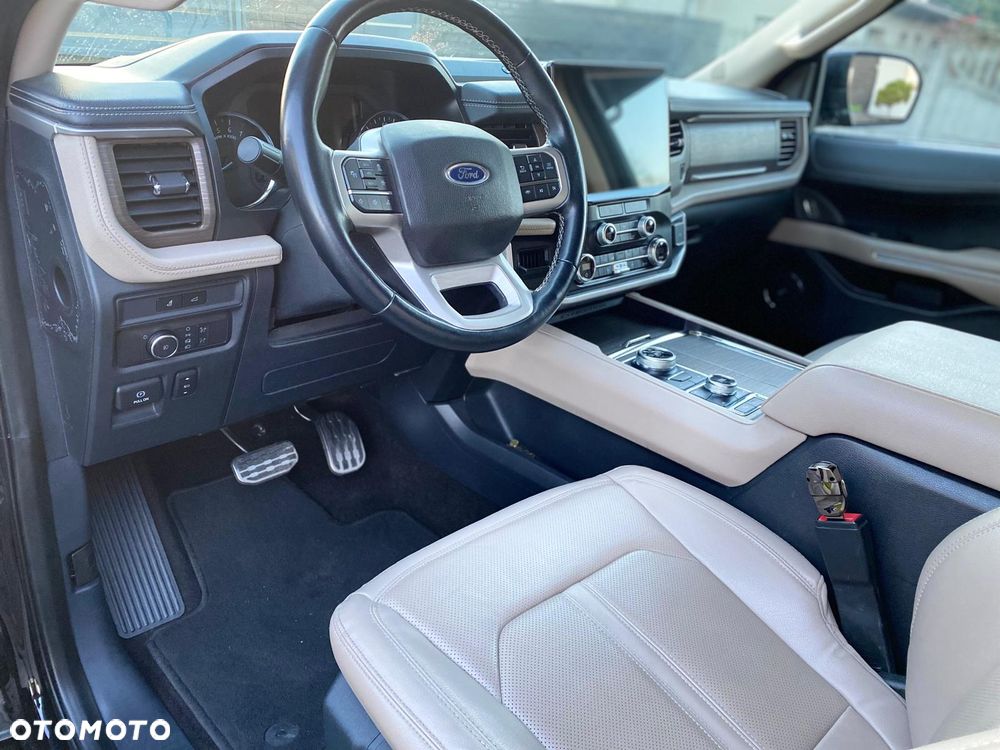 Ford Expedition - 10