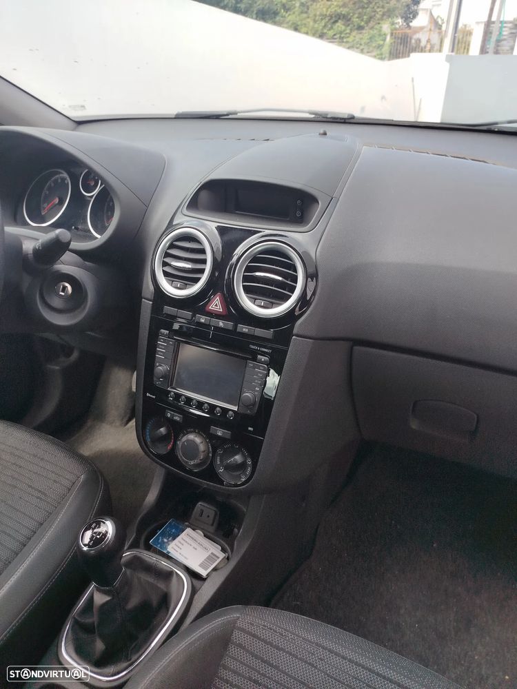 Opel Corsa 1.2 Enjoy S/S 117g - 9