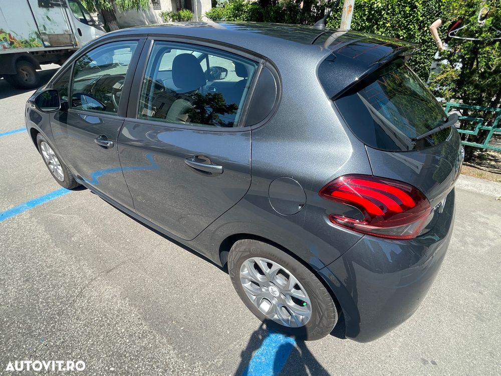 Peugeot 208 1.2 L PureTech ETG Active - 7