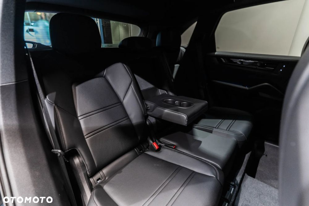 Porsche Cayenne E-Hybrid PHEV Black Edition - 13