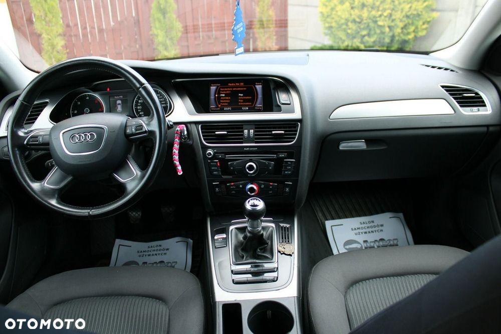Audi A4 Avant 2.0 TDI DPF Ambiente - 25