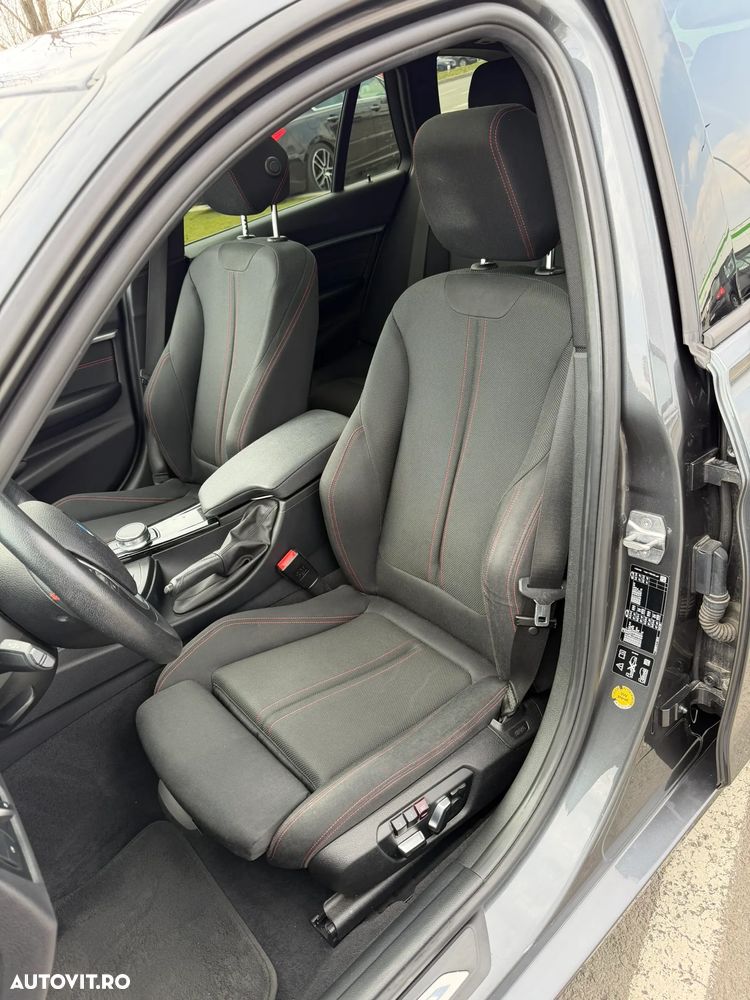 BMW Seria 3 320d xDrive AT - 24