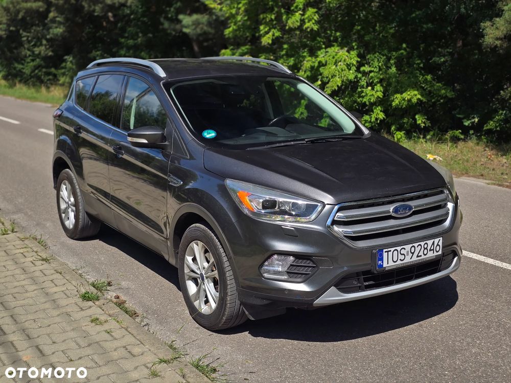 Ford Kuga 1.5 EcoBoost 2x4 Business Edition - 11