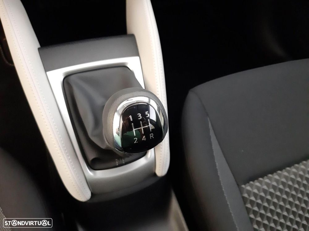 Nissan Micra 1.0 IG-T Acenta - 19