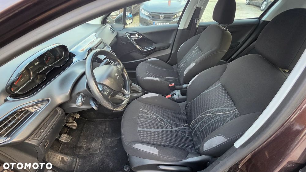 Peugeot 208 1.4 VTi Active - 14