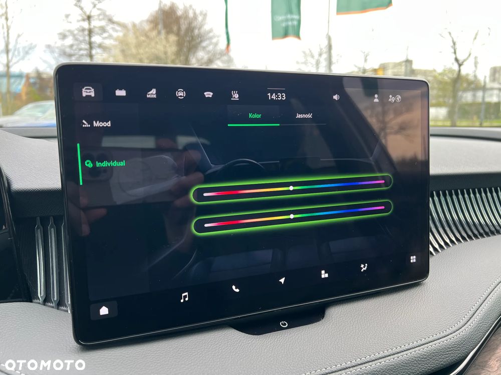 Skoda Superb 1.5 TSI Plug-in Hybrid L&K DSG - 20