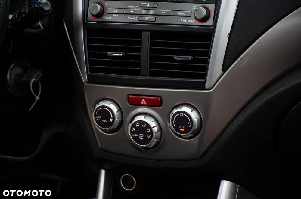 Subaru Forester 2.0X Exclusive - 21