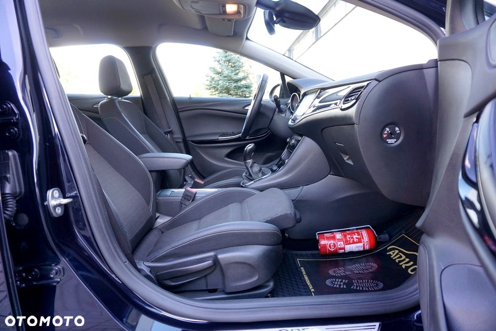Opel Astra 1.4 Turbo Innovation - 32