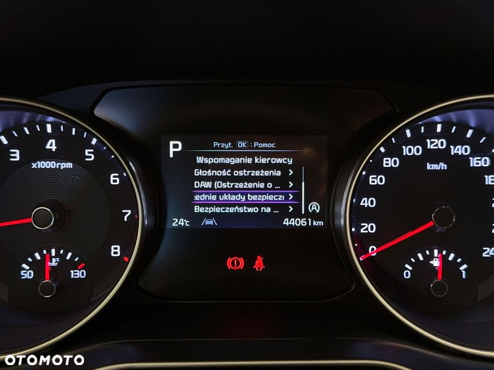 Kia XCeed - 24
