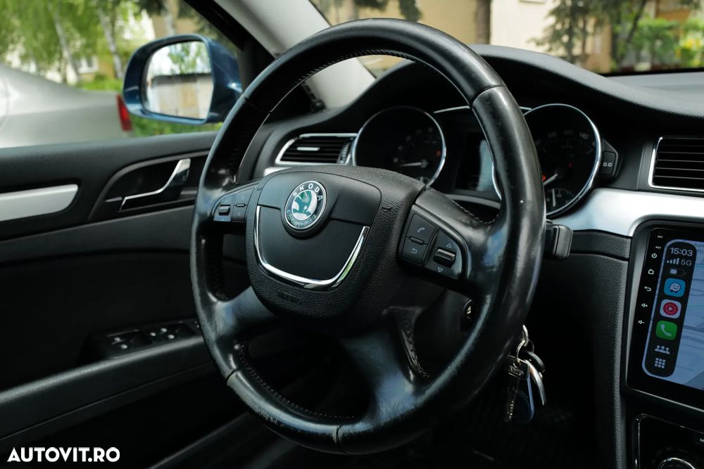 Skoda Superb 2.0 TDI Elegance DSG - 16