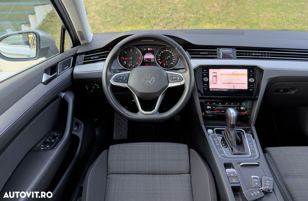 Volkswagen Passat 2.0 TDI SCR DSG Business - 14