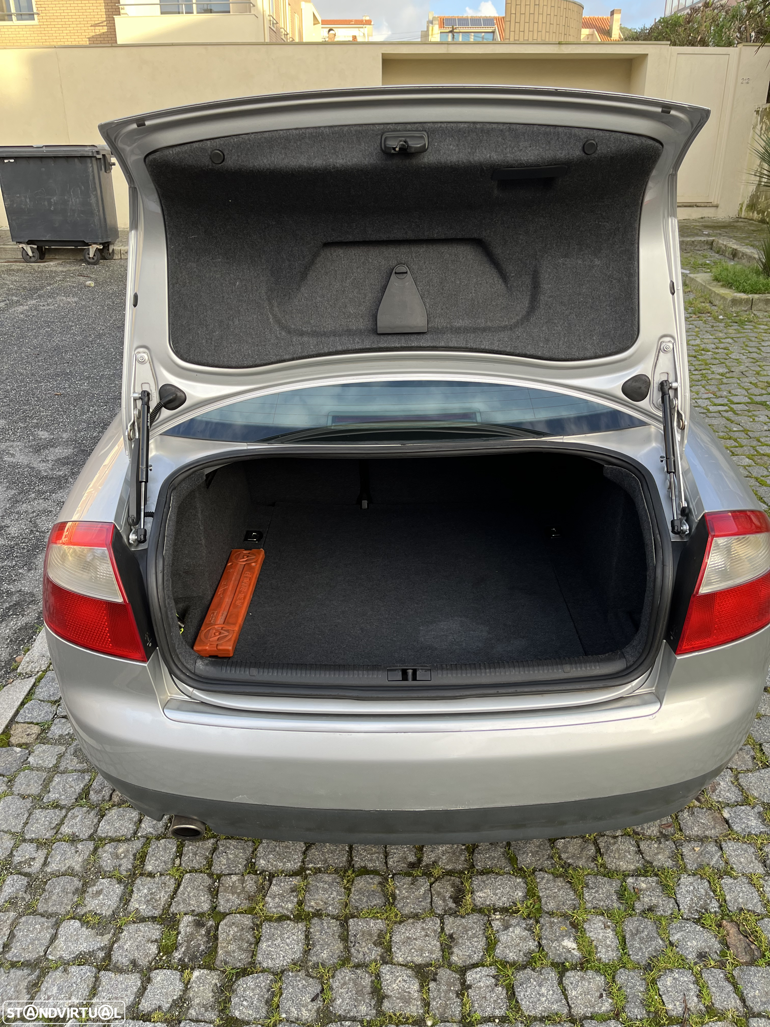 Audi A4 1.6 - 7