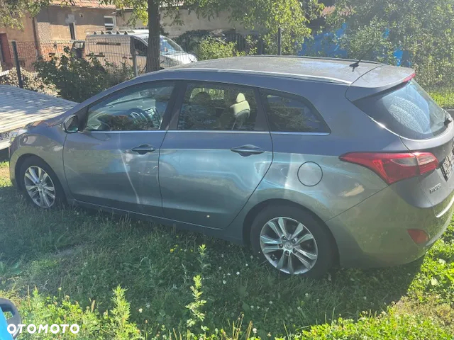Hyundai i30 1.6 Comfort - 4