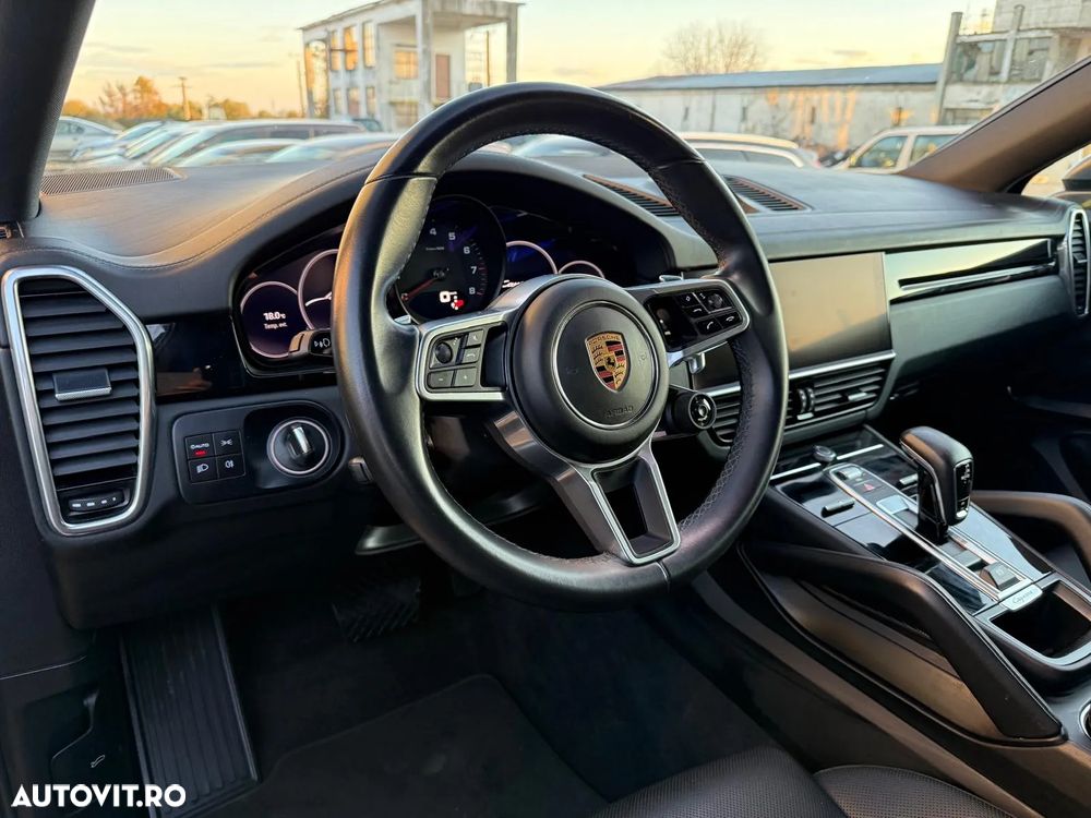 Porsche Cayenne Standard - 7