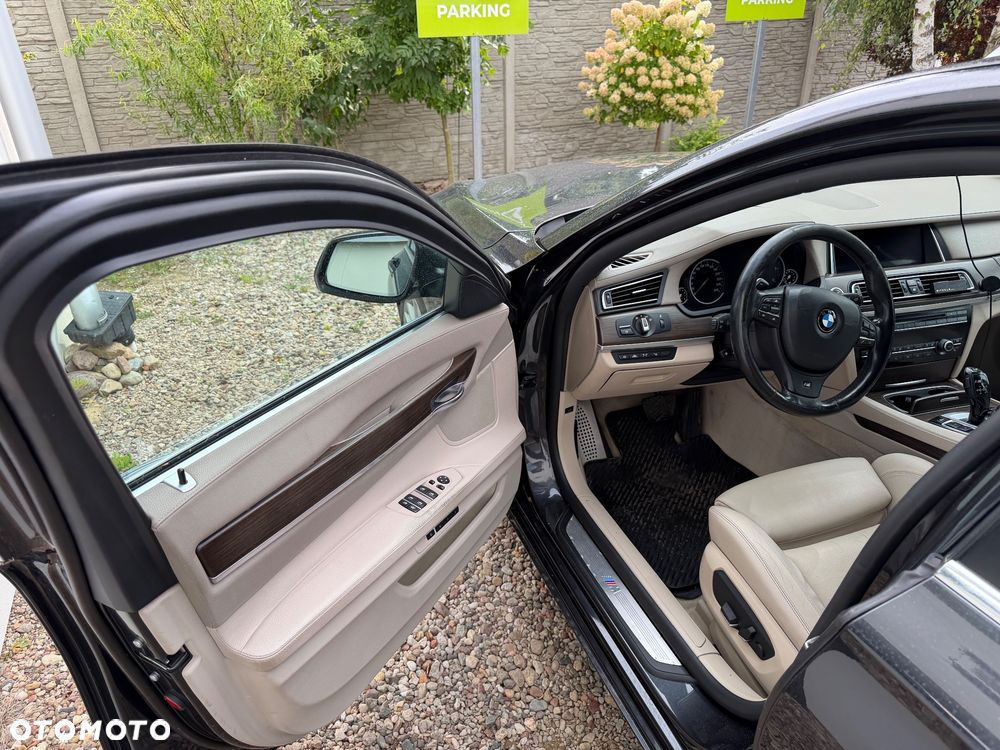 BMW Seria 7 730d xDrive - 13