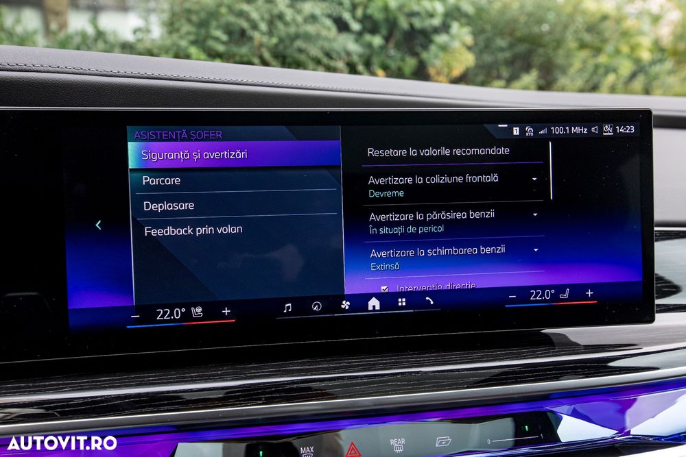 BMW Seria 7 740d xDrive MHEV - 30