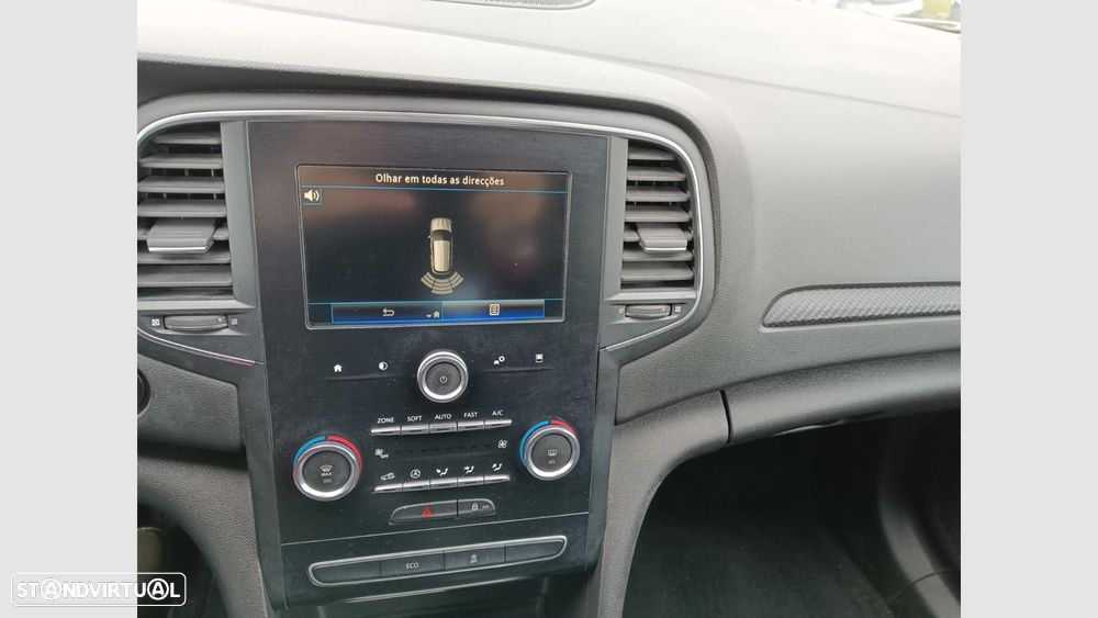 Renault Mégane 1.5 Blue dCi Limited - 13