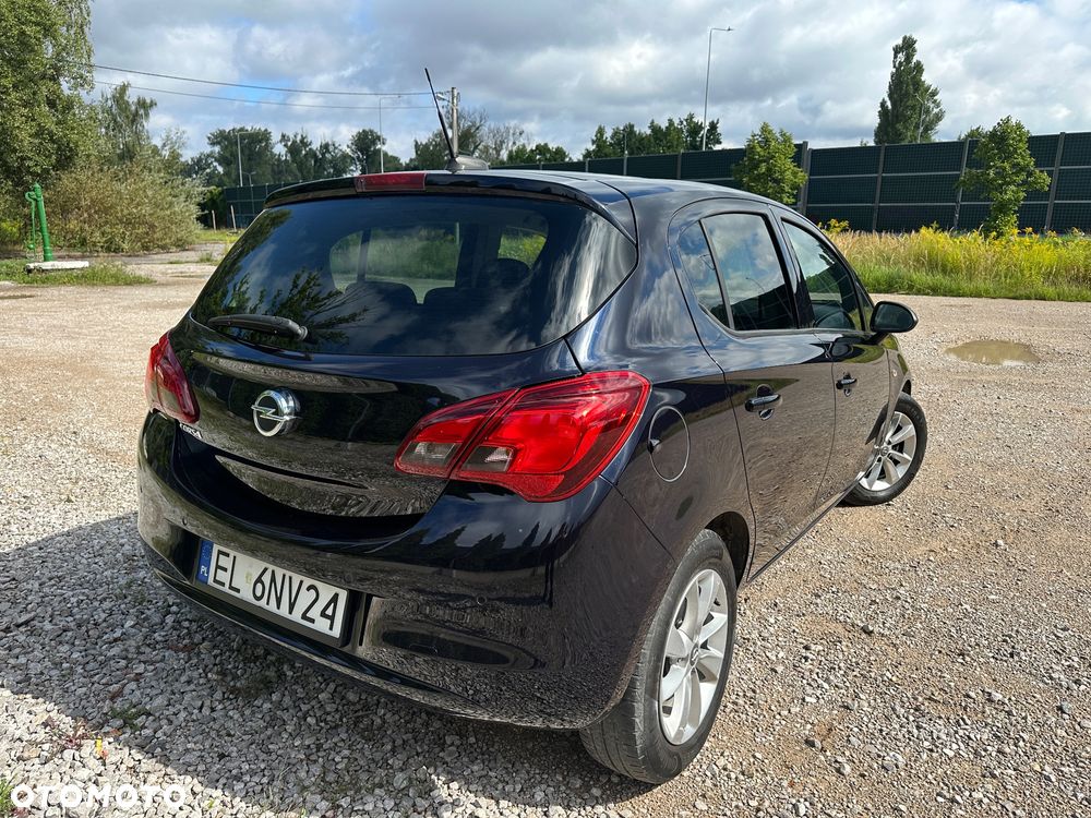 Opel Corsa 1.4 16V Automatik Cosmo - 2